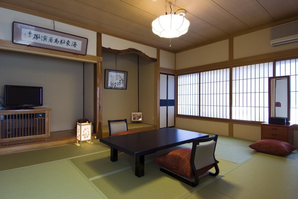 Ekinariya Ryokan Kusatsu  Zimmer foto